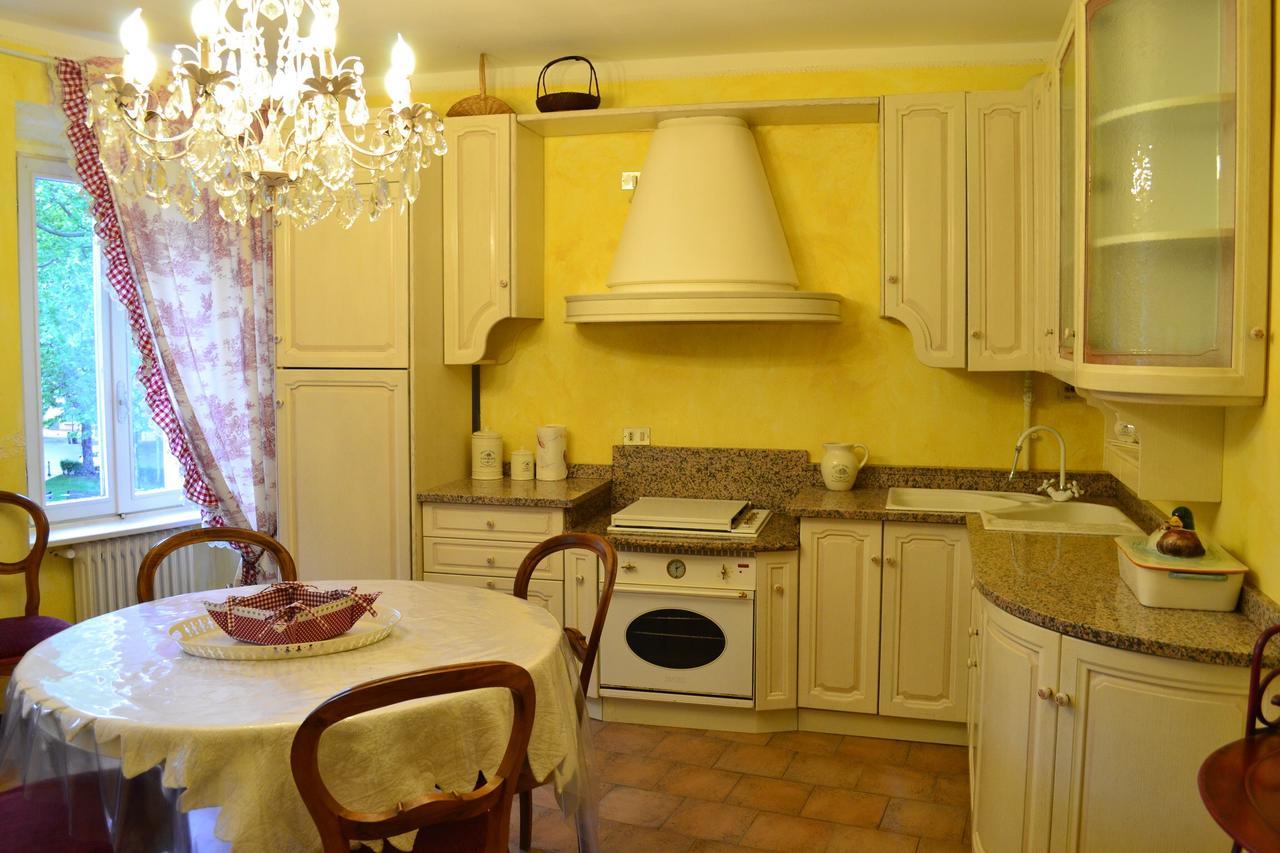 Relais De La Place Desenzano del Garda Eksteriør billede